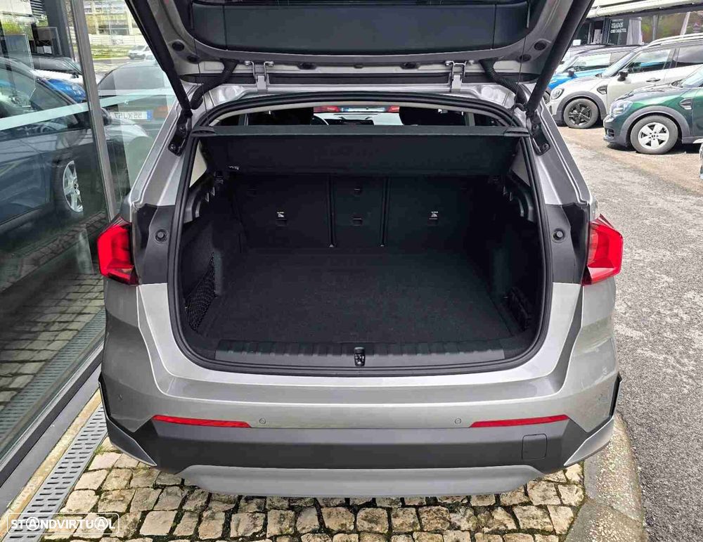 BMW iX1 xDrive30 - 16