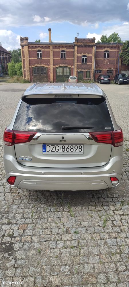 Mitsubishi Outlander Instyle + - 6