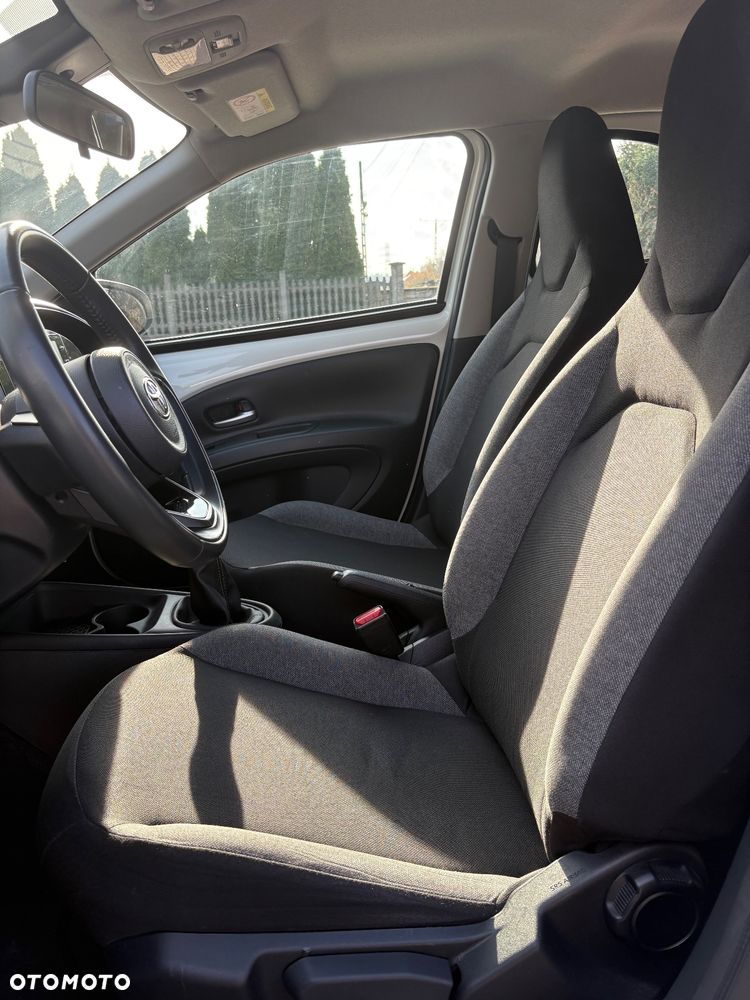 Toyota Aygo X Air Limited - 29