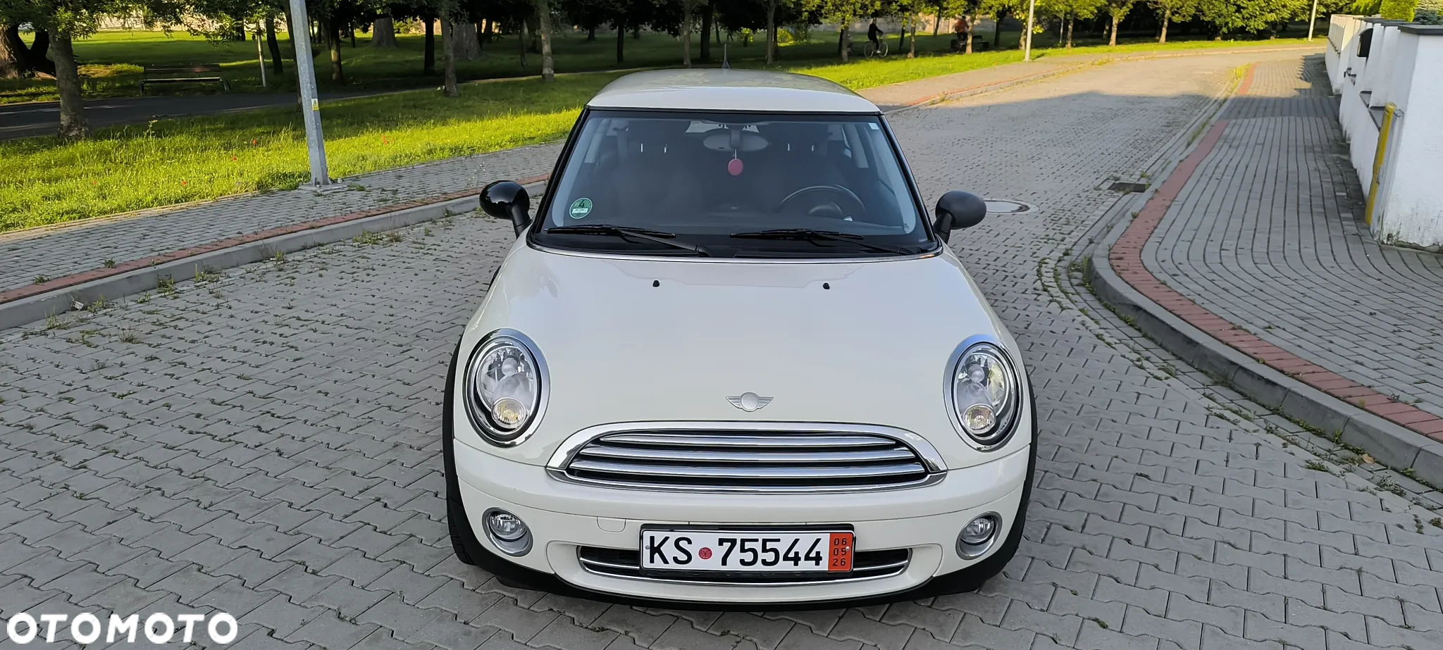 MINI ONE Standard - 24