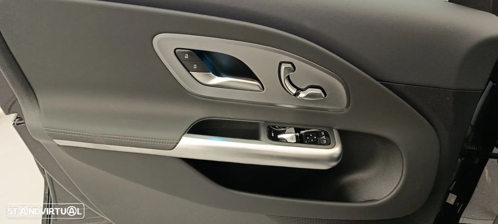 Mercedes-Benz CLA 250+ EQ - 27