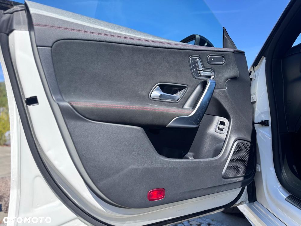 Mercedes-Benz CLA 250 AMG Line 7G-DCT - 10