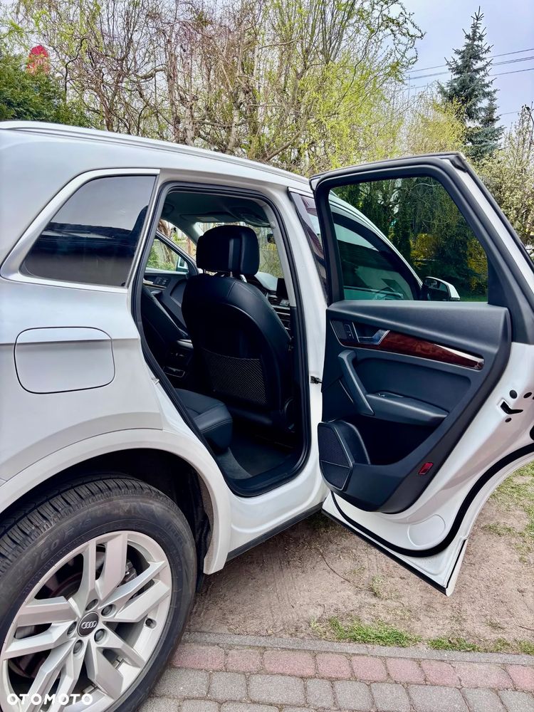 Audi Q5 2.0 TFSI Quattro S tronic design - 4