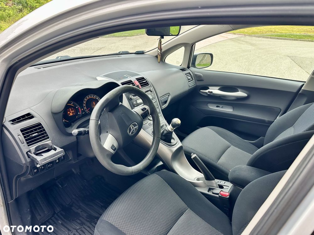 Toyota Auris - 6