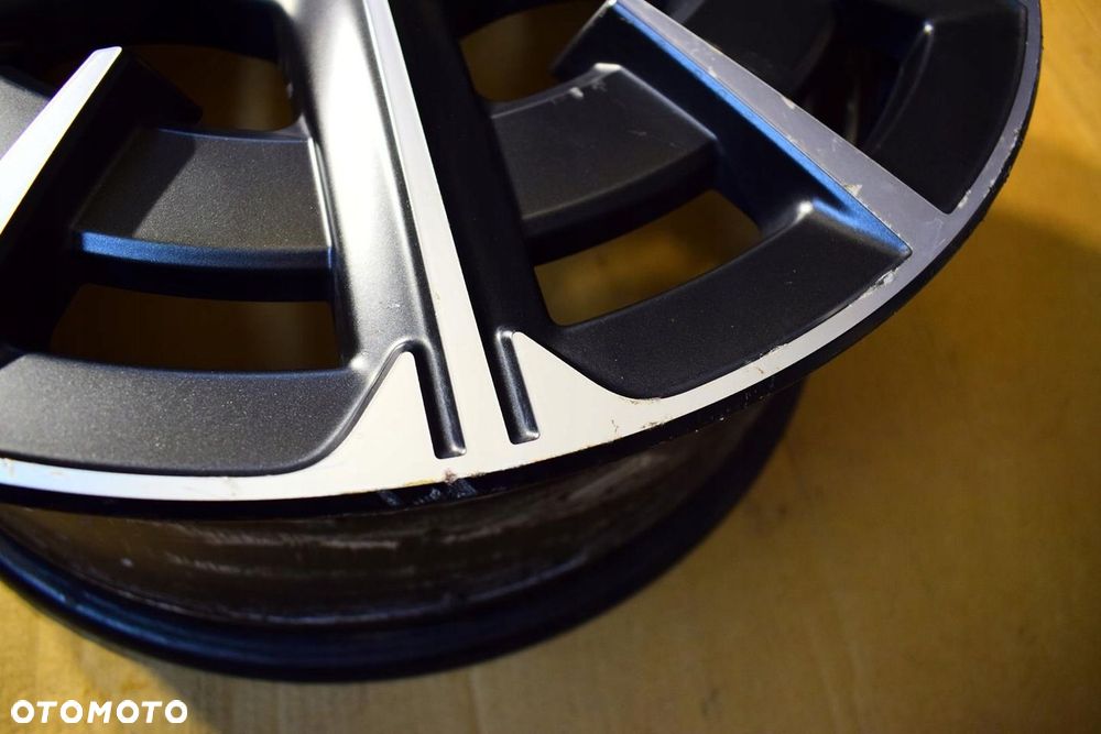 SEAT 20 CUPRA BORN Nowy Model Oryginał - 3