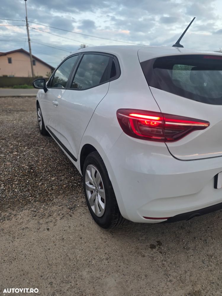 Renault Clio - 20