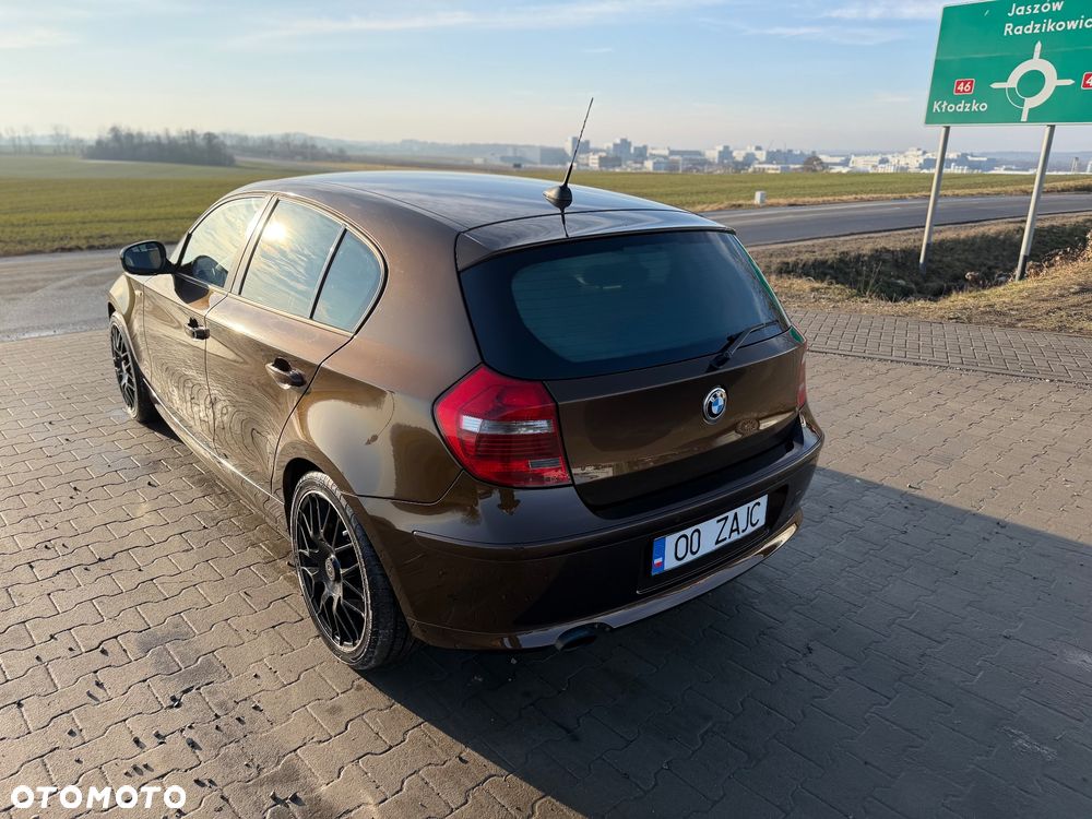 BMW Seria 1 120d - 15