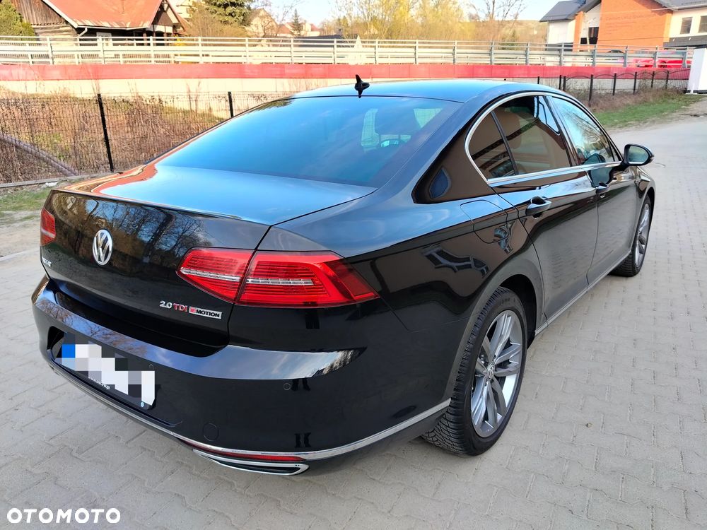 Volkswagen Passat 2.0 TDI Bi-Turbo BMT 4Mot Highline DSG - 9