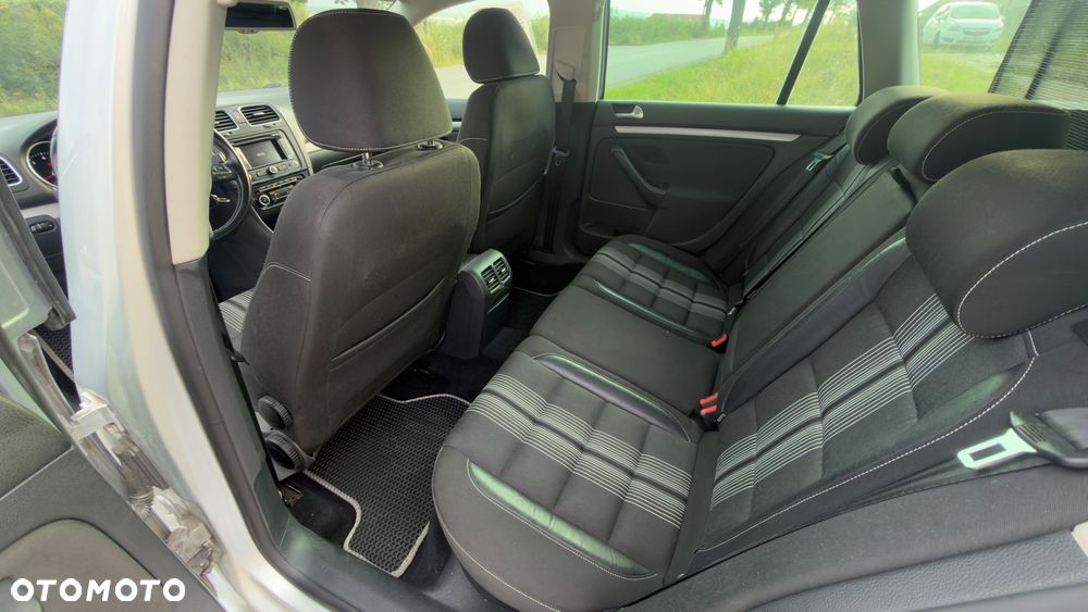 Volkswagen Golf 1.4 TSI BMT Comfortline - 30