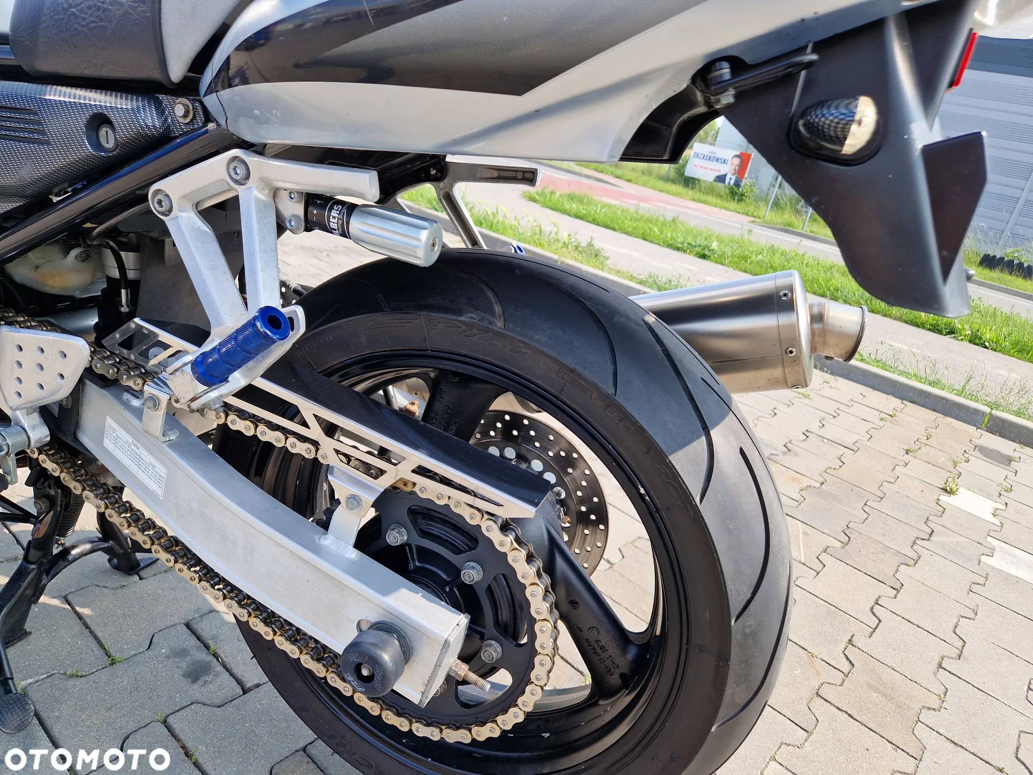 Yamaha FZS - 10