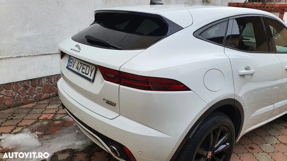 Jaguar E-Pace P250 AWD R-Dynamic S - 11
