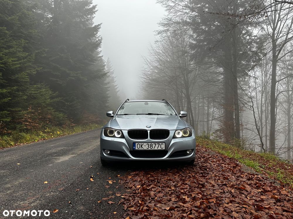 BMW Seria 3 320d xDrive DPF - 6