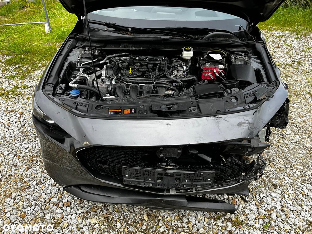 Mazda 3 e-SKYACTIV-G 2.0 M HYBRID 150 - 18