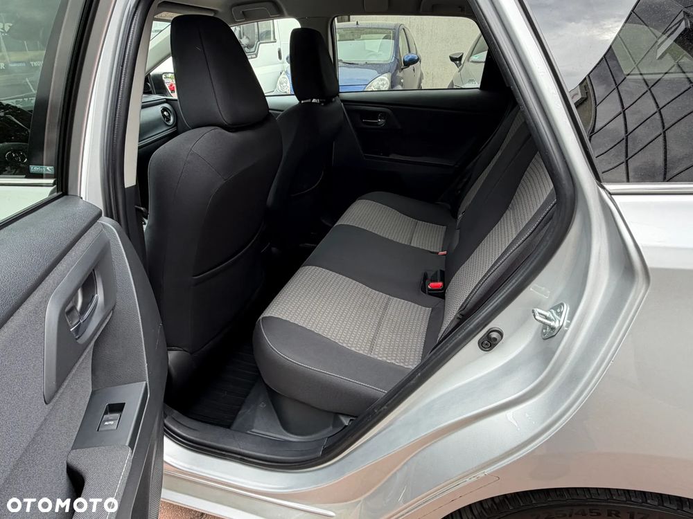 Toyota Auris Hybrid 135 Premium - 18
