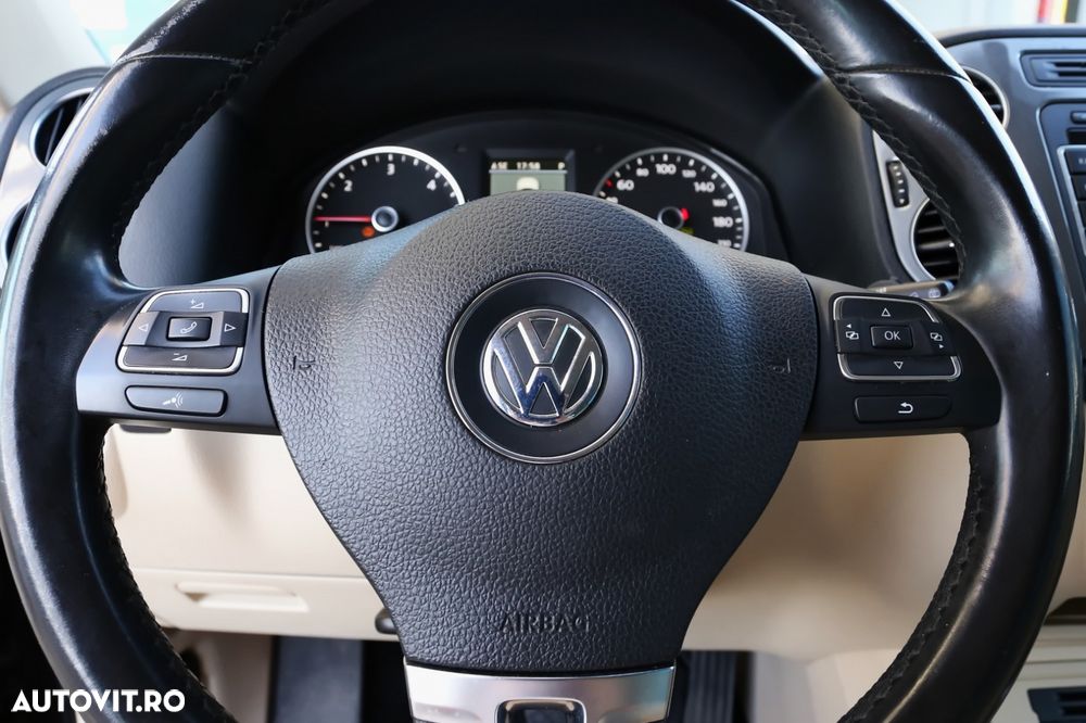 Volkswagen Tiguan - 12
