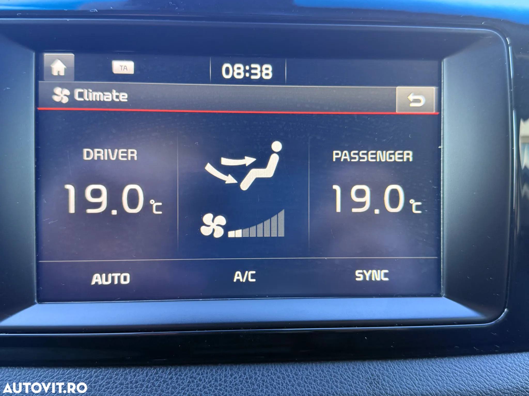 Kia Niro 1.6 GDI 6DCT HEV Premium - 36