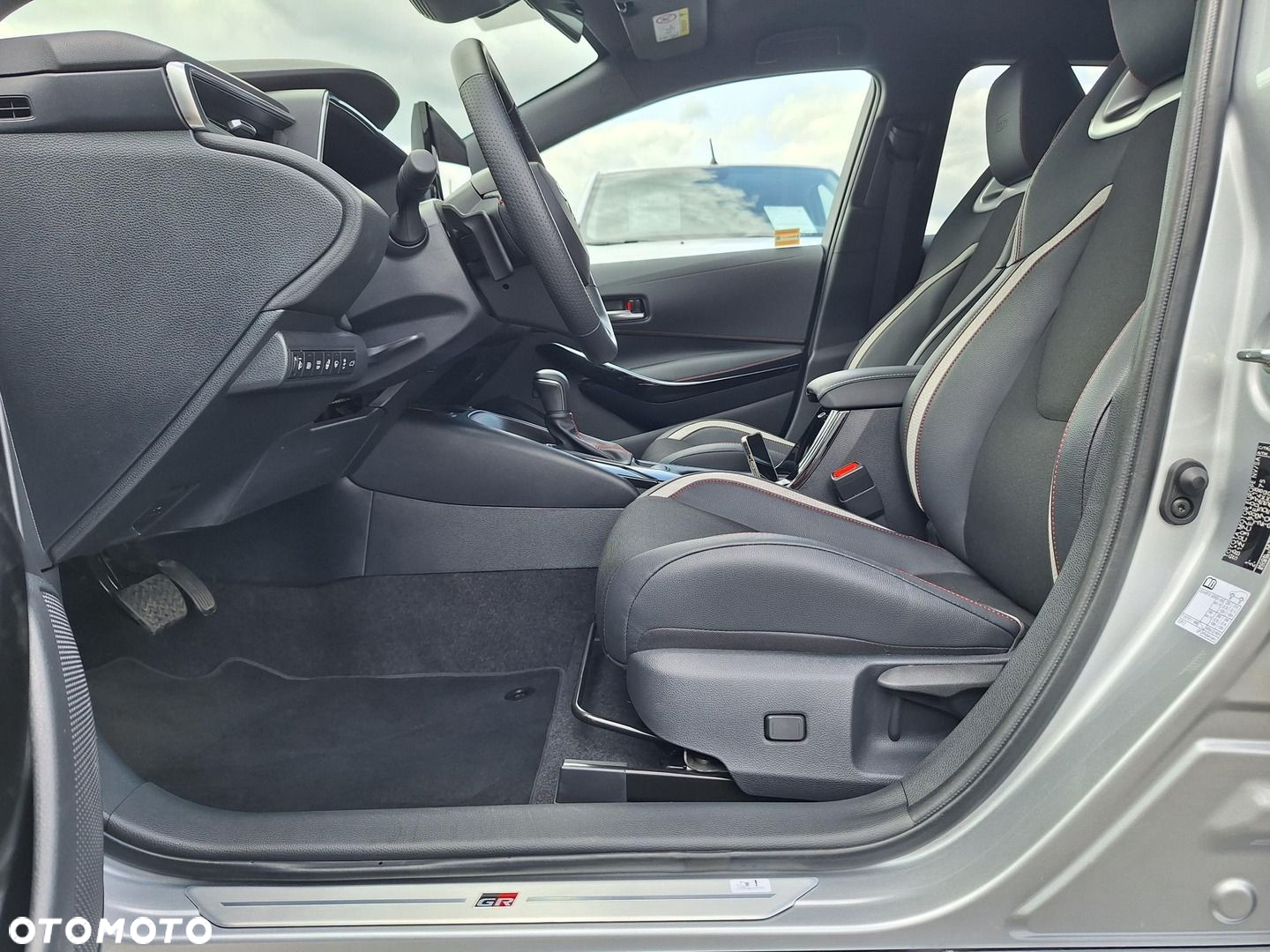 Toyota Corolla - 13