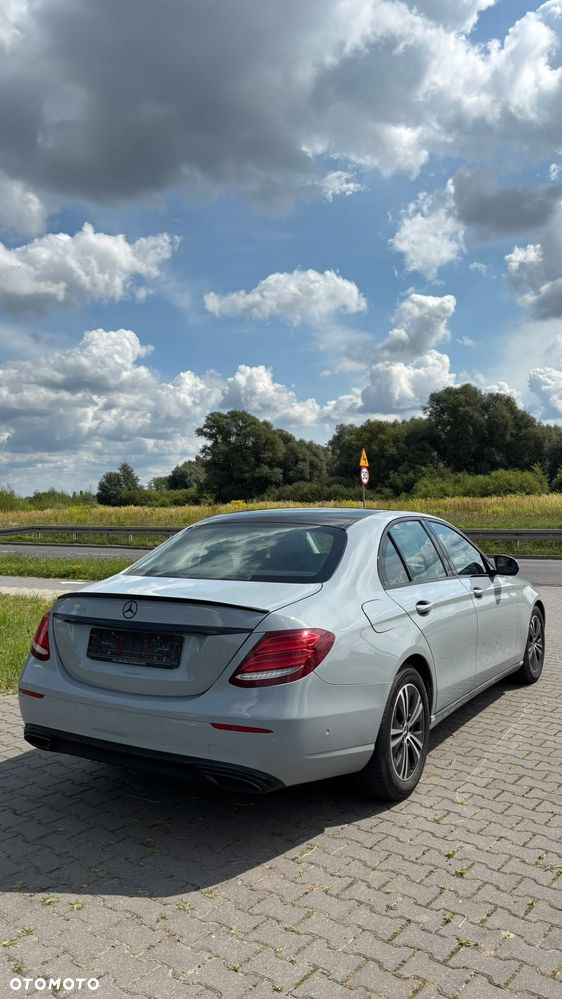 Mercedes-Benz Klasa E 200 d 9G-TRONIC - 5