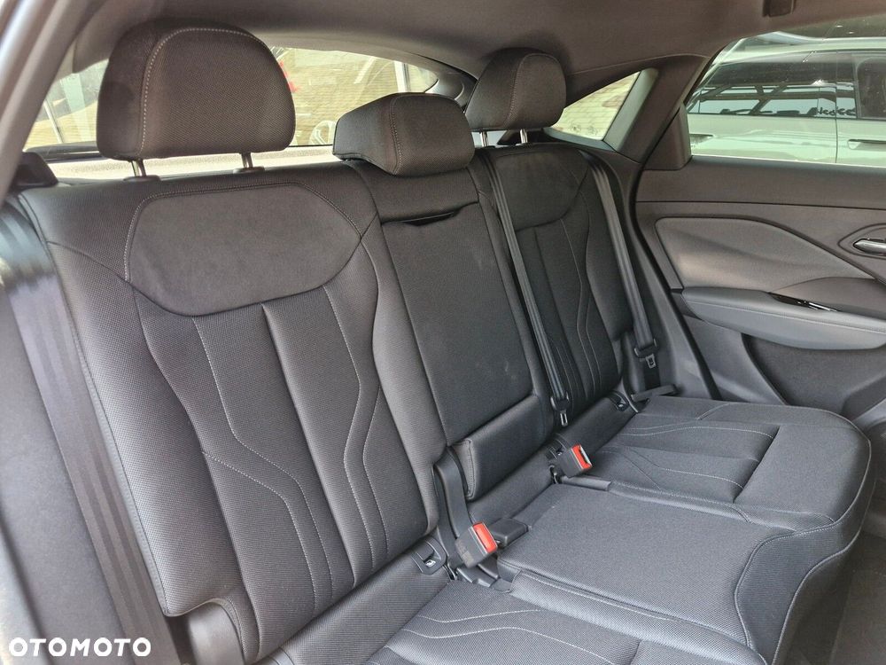 Audi Q3 Sportback TFSI mHEV 110 kW S tronic - 24