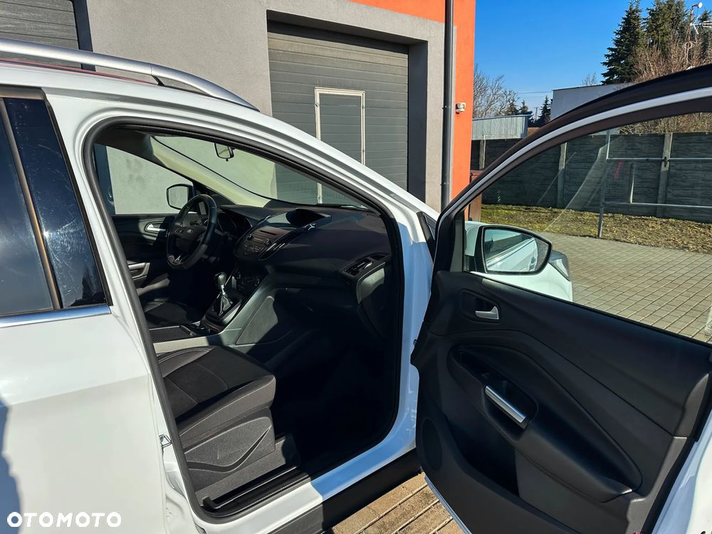 Ford Kuga - 30