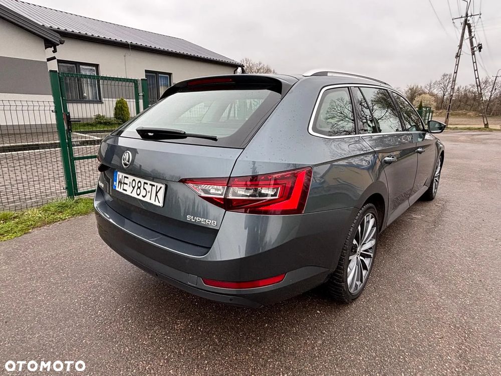 Skoda Superb 2.0 TDI Style - 2