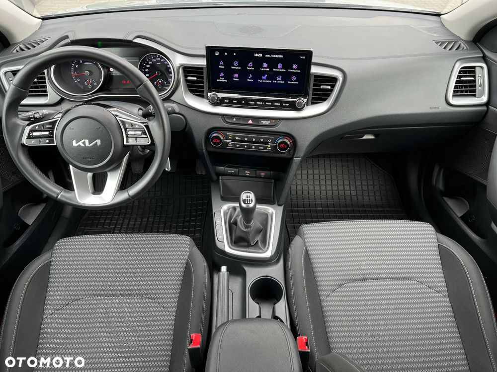 Kia Ceed 1.5 T-GDI M - 17