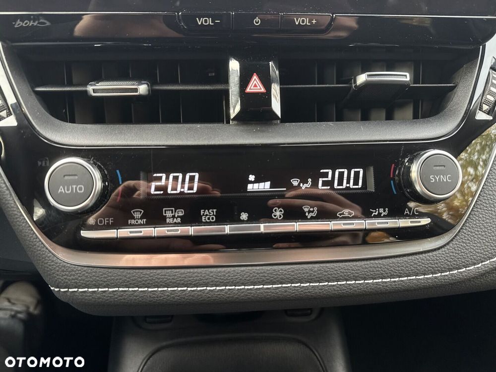Toyota Corolla - 23