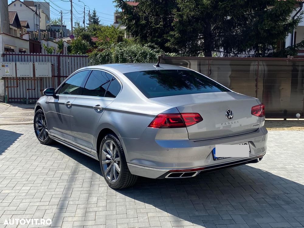 Volkswagen Passat 2.0 TDI DSG 4Mot Highline - 2