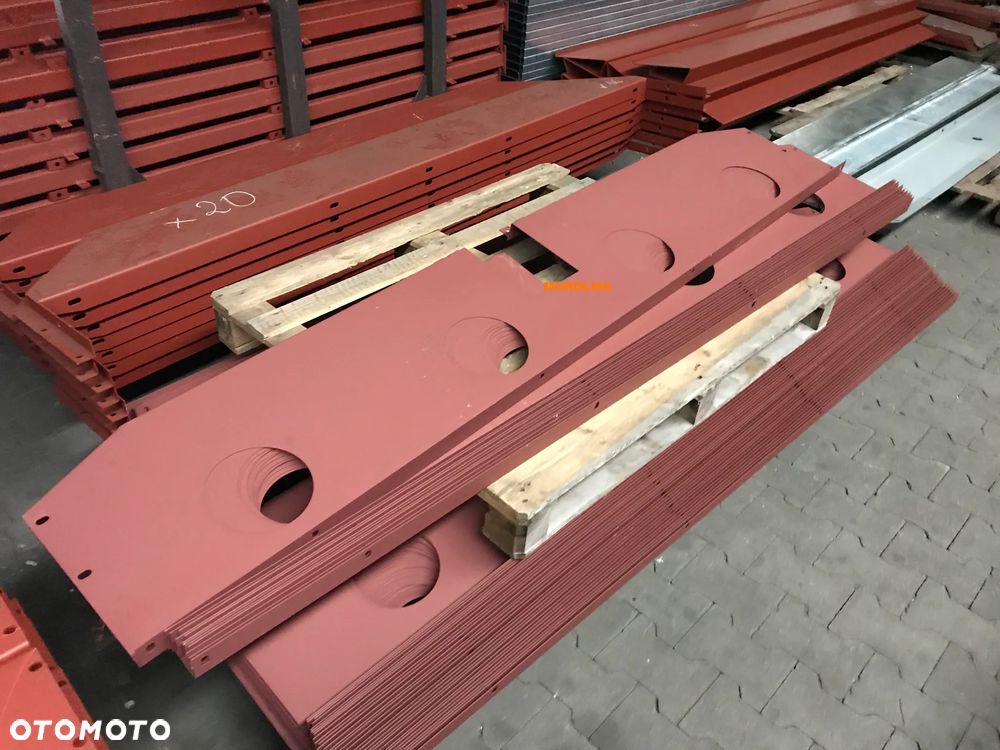 Osłona Przekładni 4 Dziury Rozrzutnik Obornika FORTSCHRITT T-088 T088