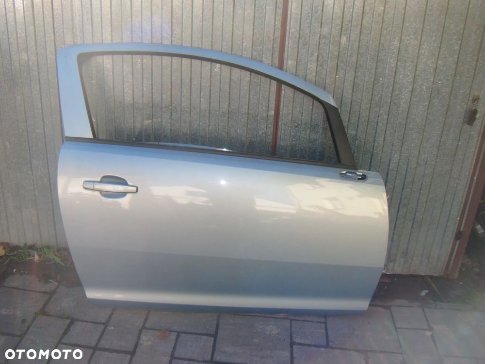 opel corsa d  3d drzwi prawe gołe Z21C - 1