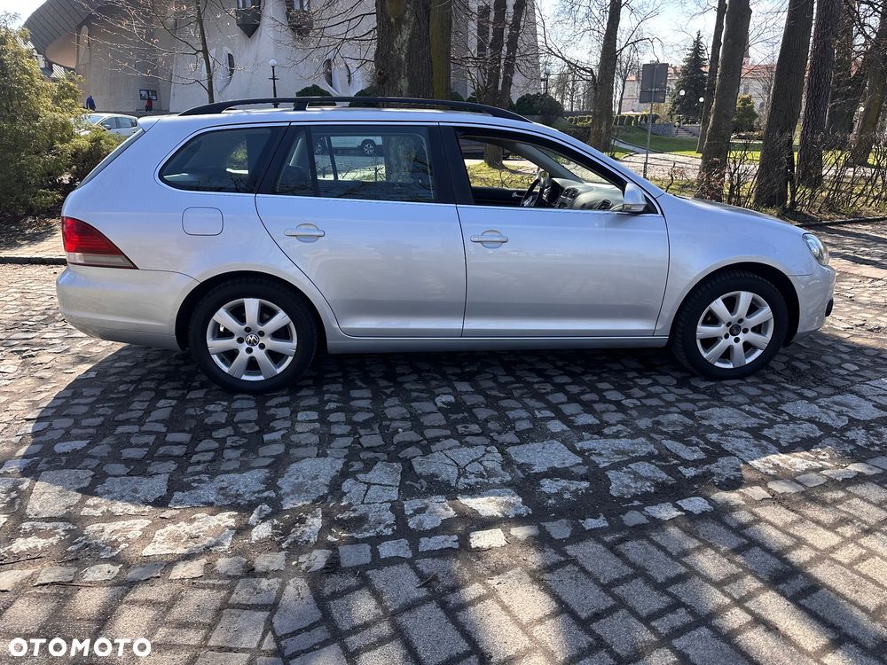 Volkswagen Golf 1.6 TDI DPF Style - 28