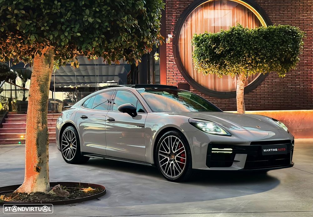 Porsche Panamera - 1