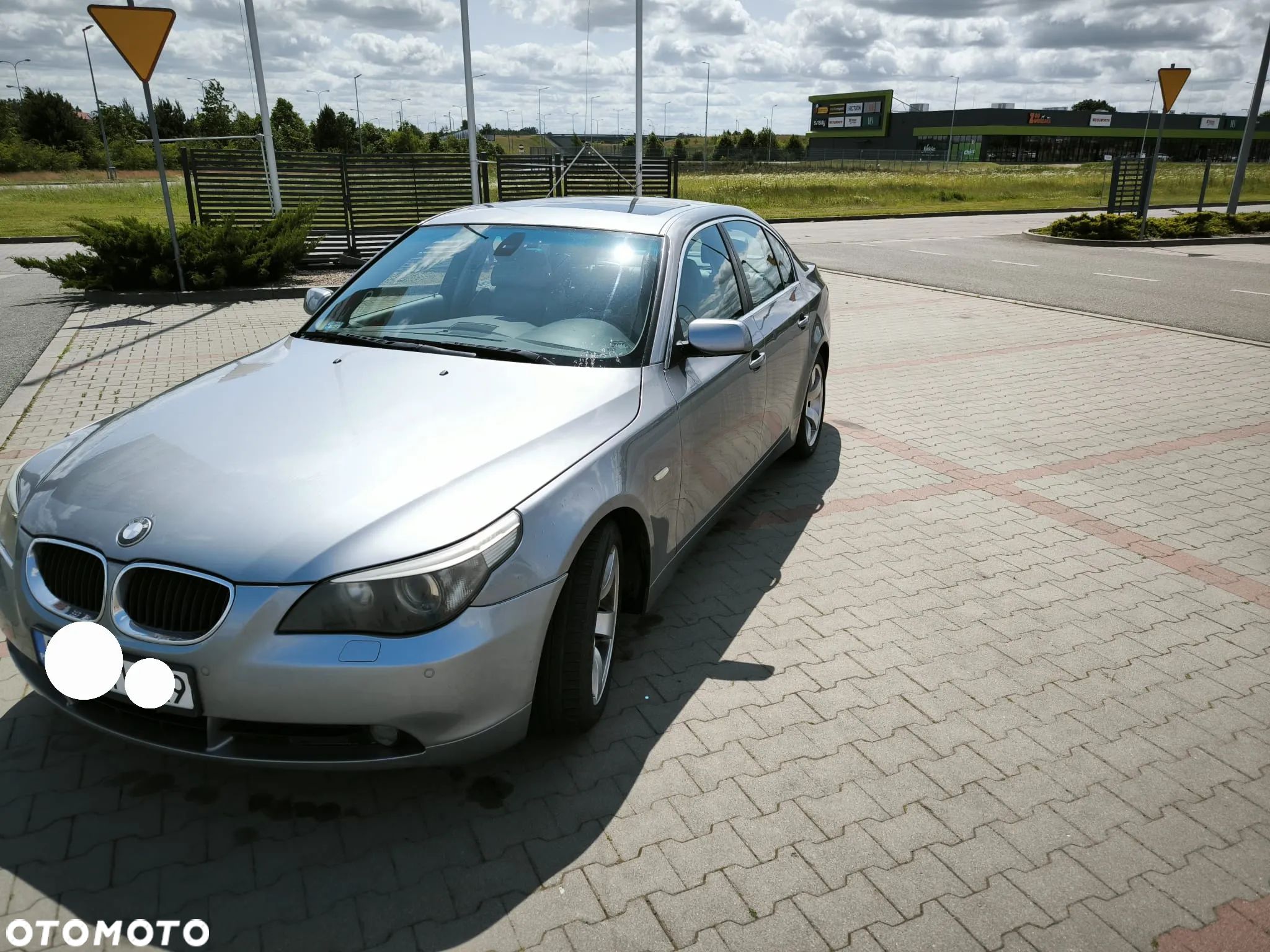 BMW Seria 5 520i - 1