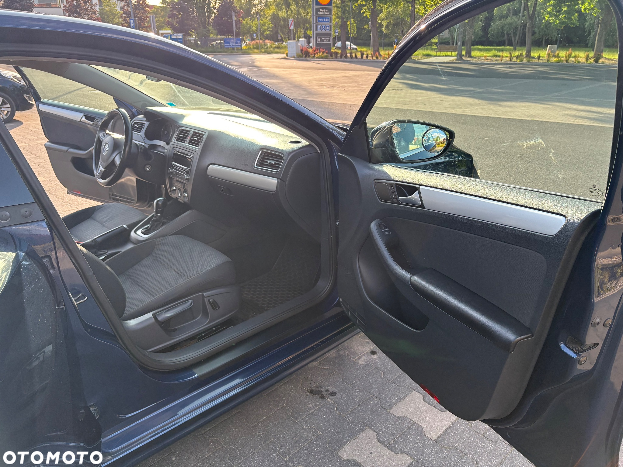 Volkswagen Jetta 1.8T SE - 10