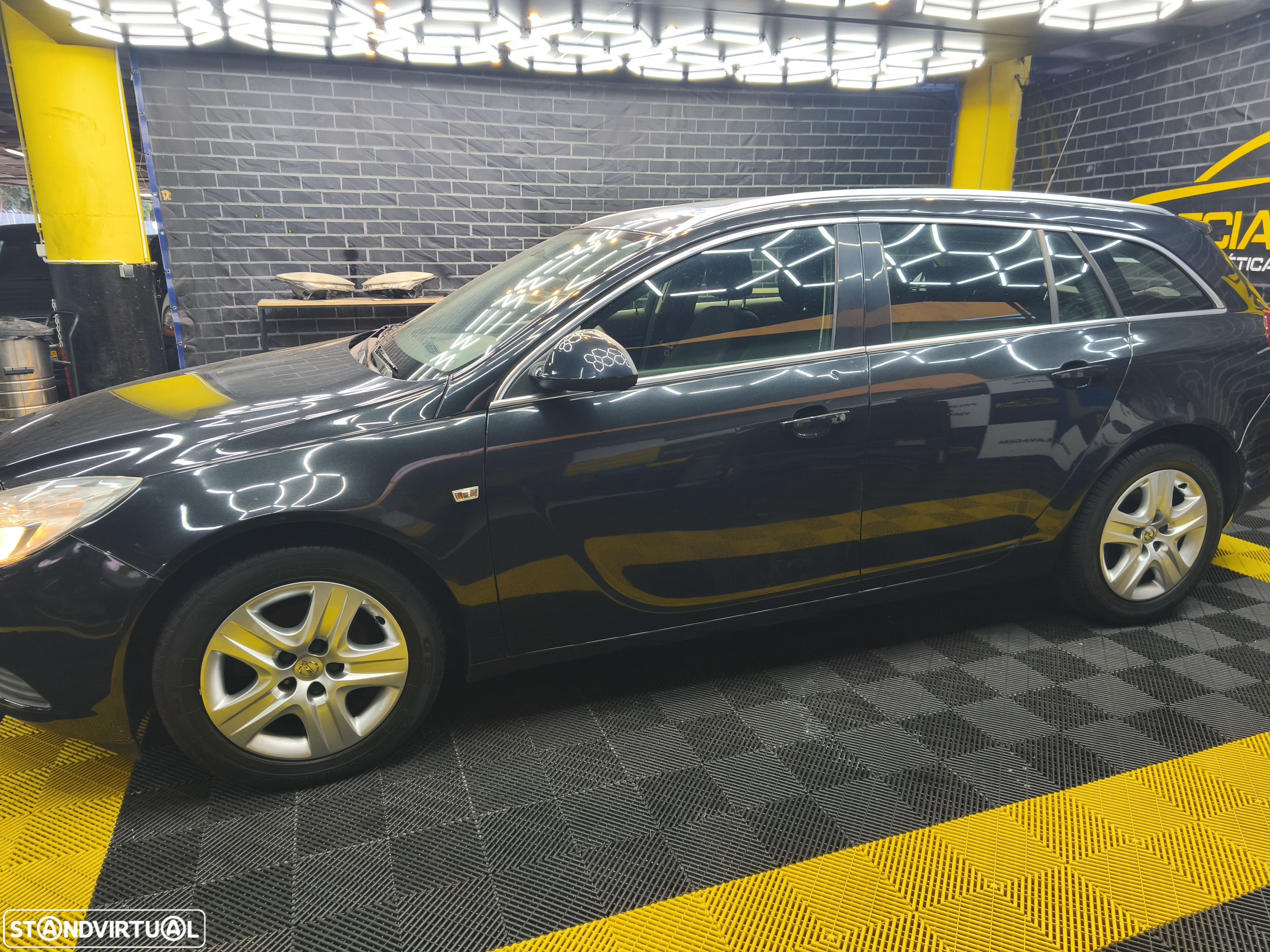 Opel Insignia Sports Tourer 2.0 CDTi Cosmo ecoFLEX - 15