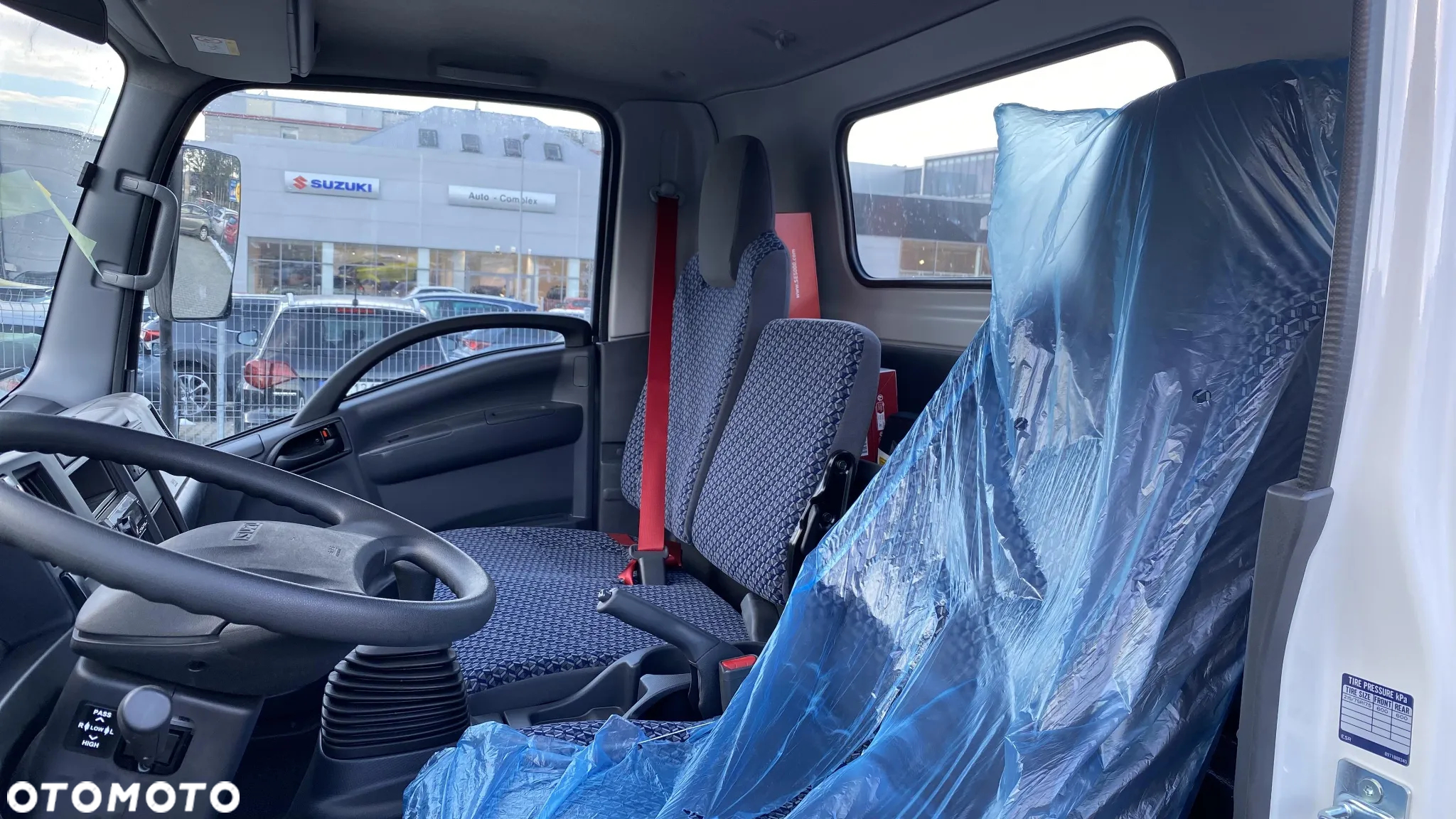 Isuzu P75 5.2 - 11