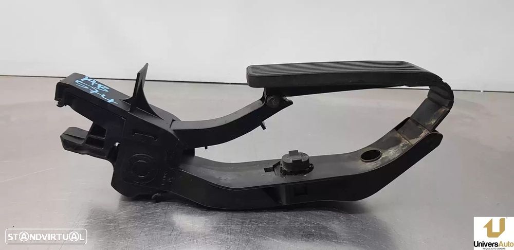 PEDAL ACELERADOR MERCEDES-BENZ CLASSE C COUPÉ 2001 -A2113001304 - 1