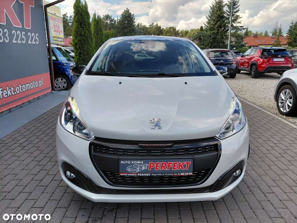 Peugeot 208 - 3