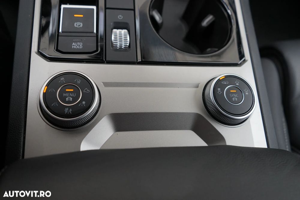 Volkswagen Touareg 3.0 V6 TDI 4Motion DPF Automatik R-Line - 26