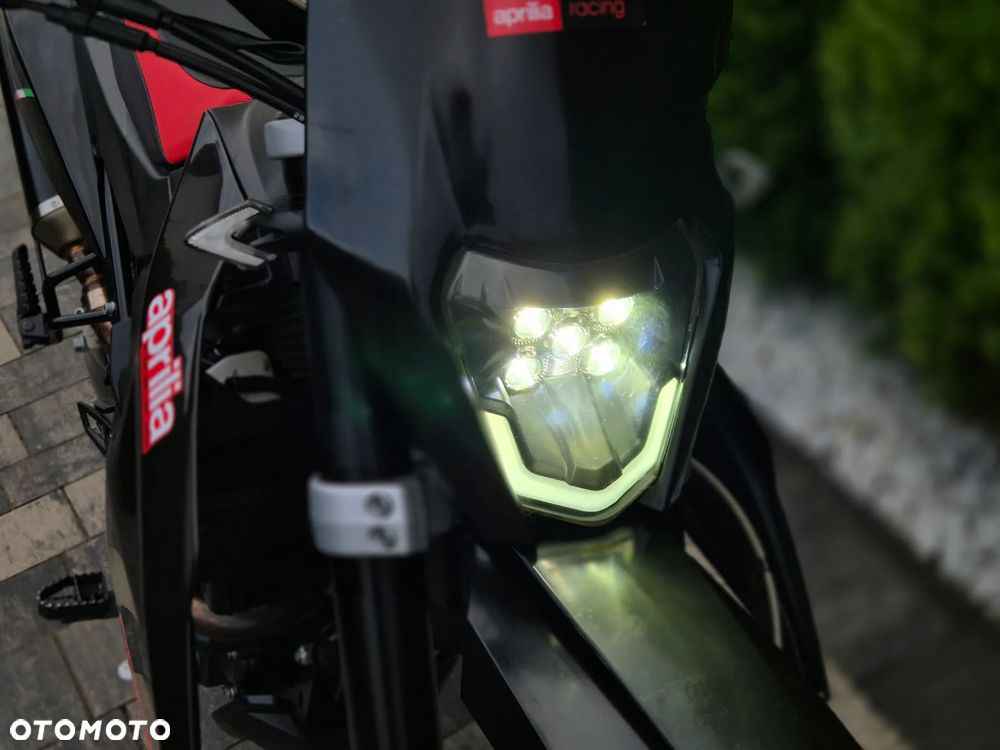 Aprilia SX - 12