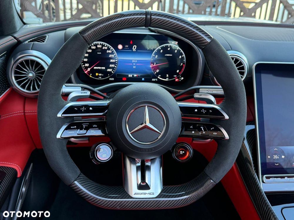 Mercedes-Benz SL AMG 63 4-Matic+ - 38