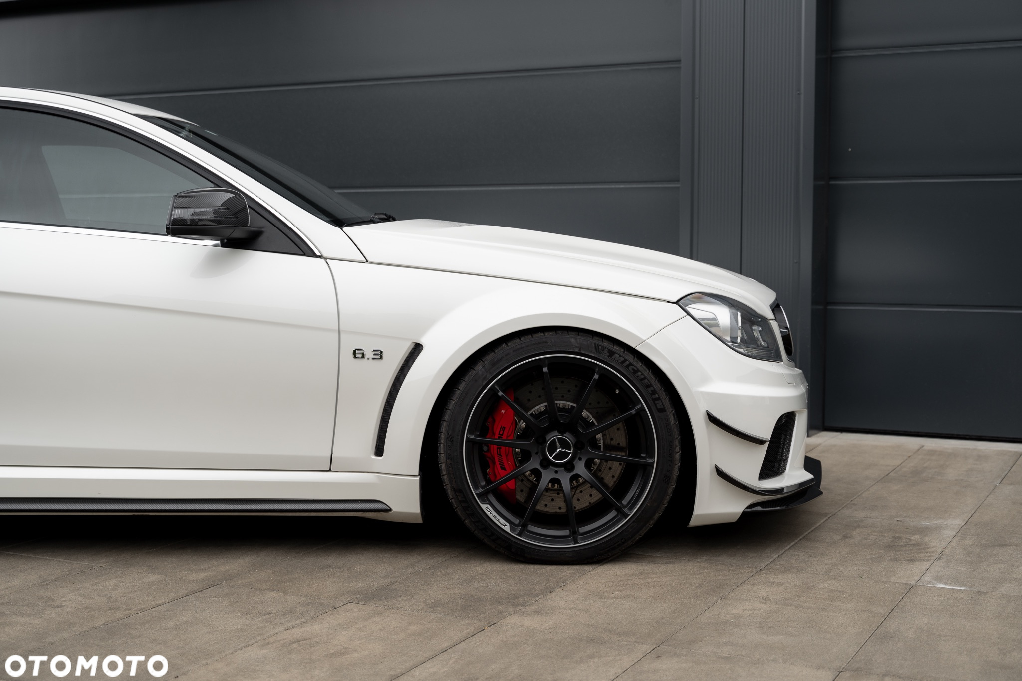 Mercedes-Benz Klasa C 63 AMG - 8