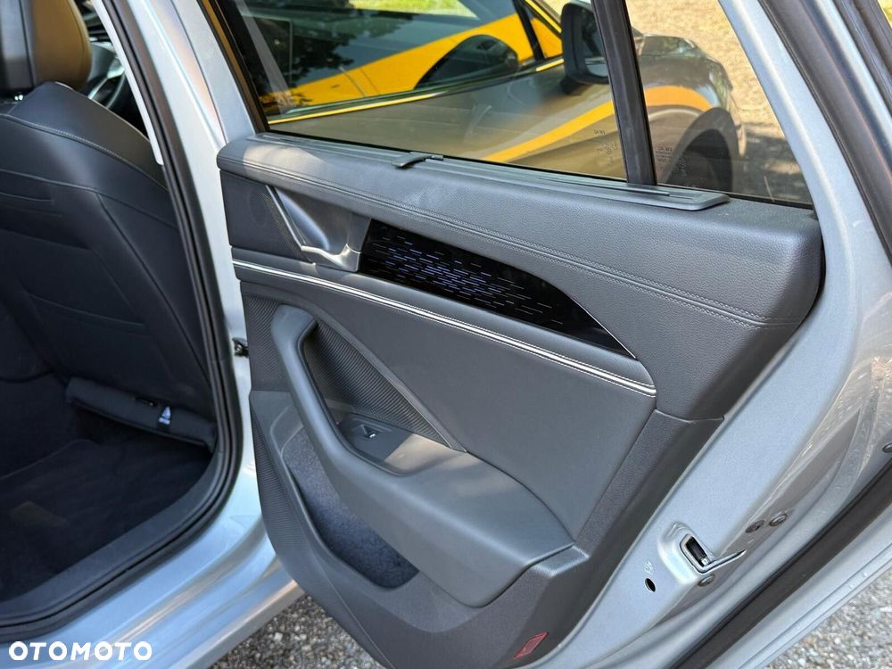 Volkswagen Passat - 18