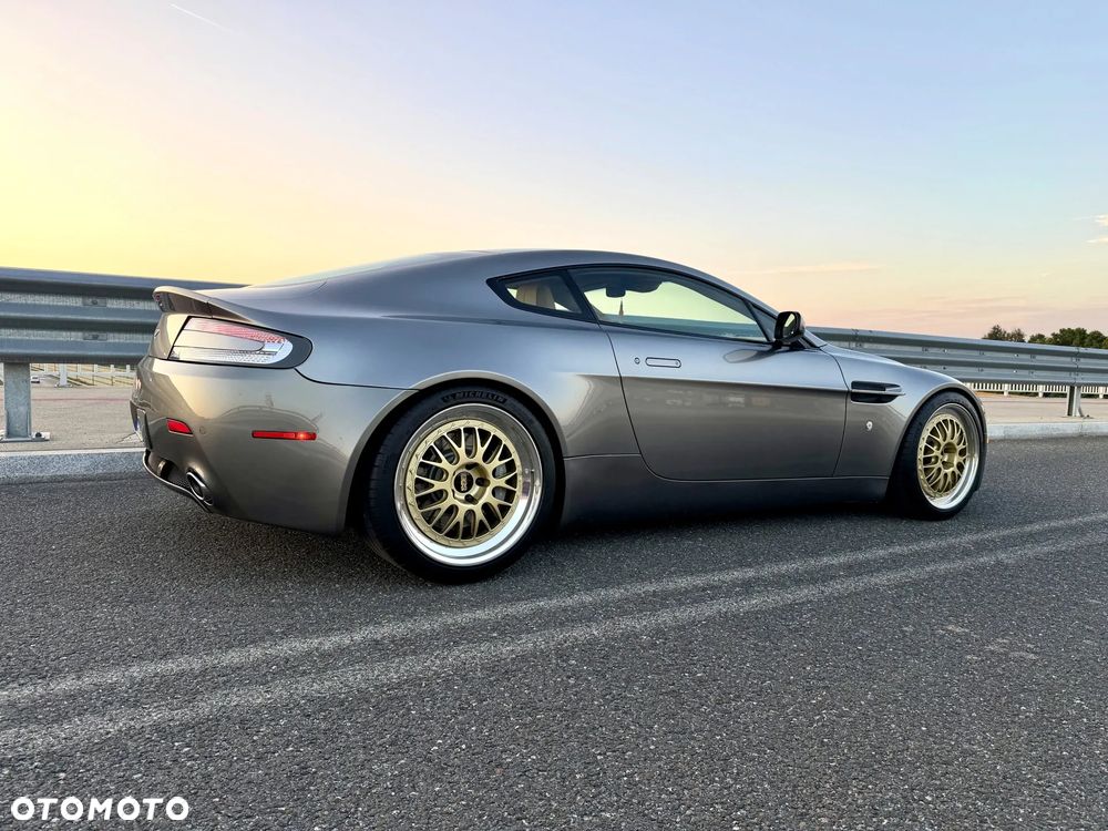 Aston Martin V8 Vantage 4,7 SportShift - 5