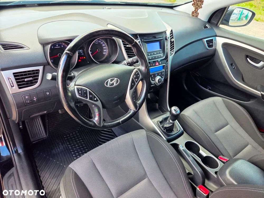 Hyundai i30 1.6 GDI Comfort - 27