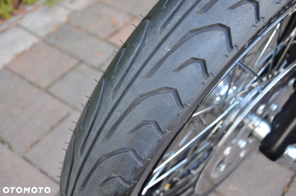 Harley-Davidson Dyna Street Bob - 26