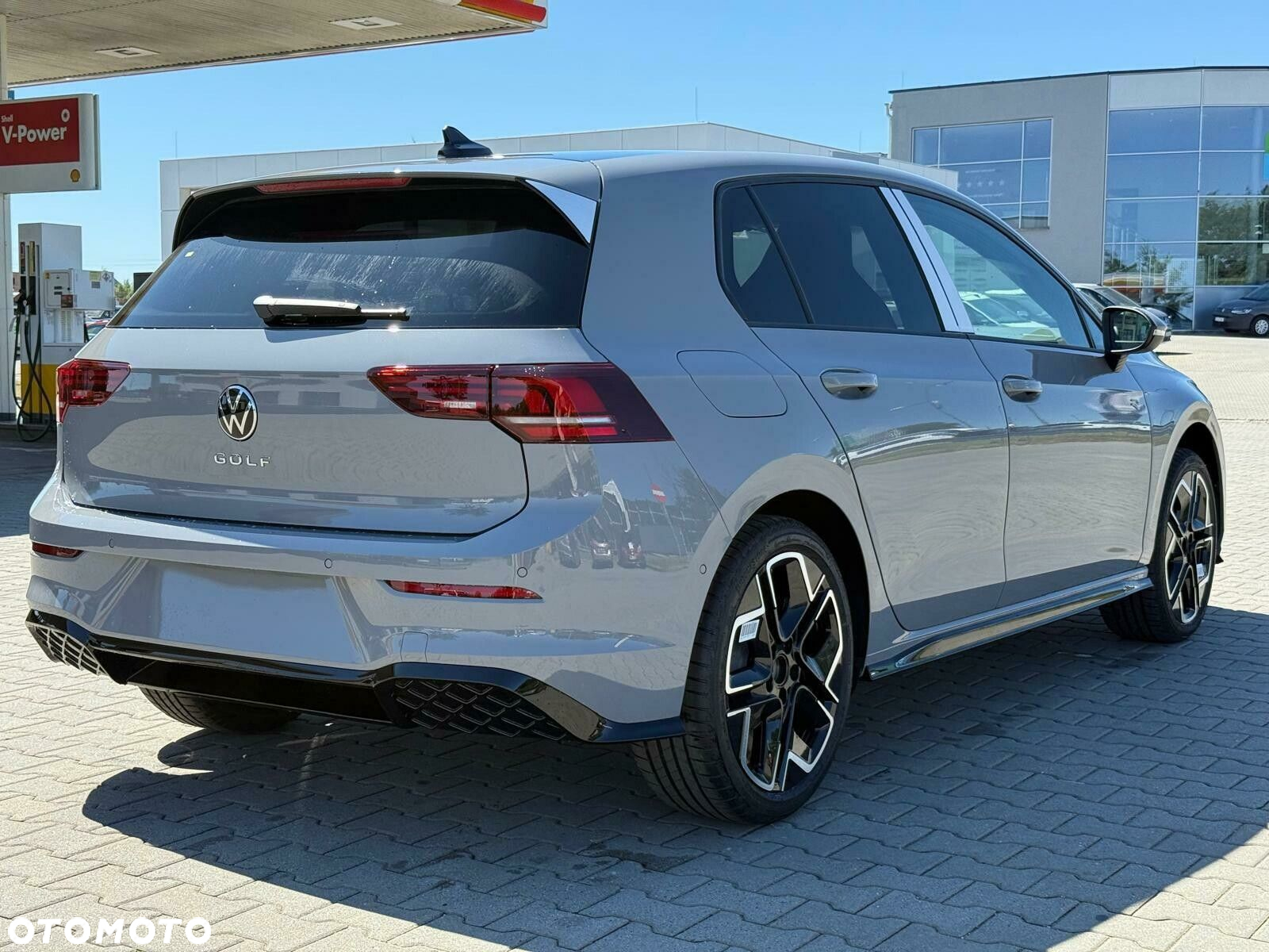 Volkswagen Golf - 8