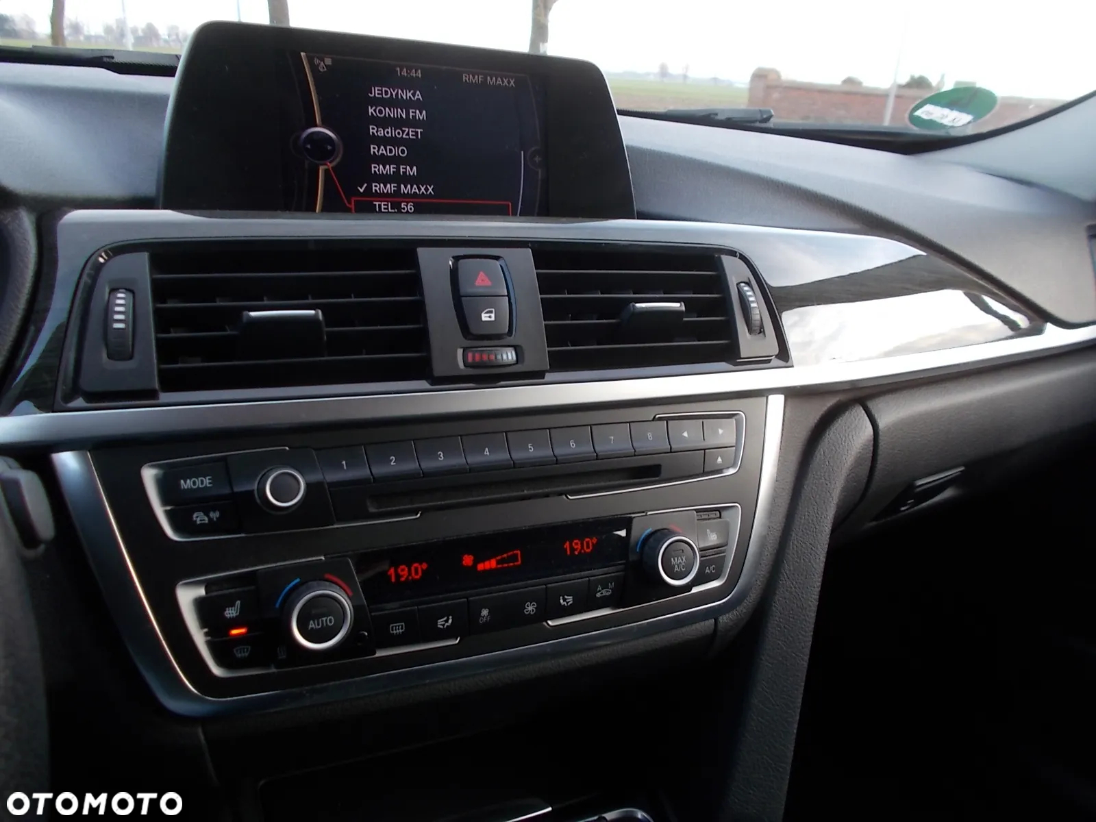 BMW Seria 3 320d Luxury Line - 10