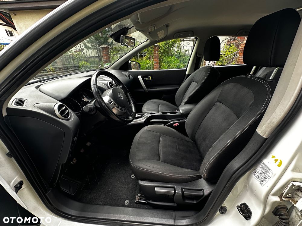 Nissan Qashqai 2.0 dCi DPF tekna - 14