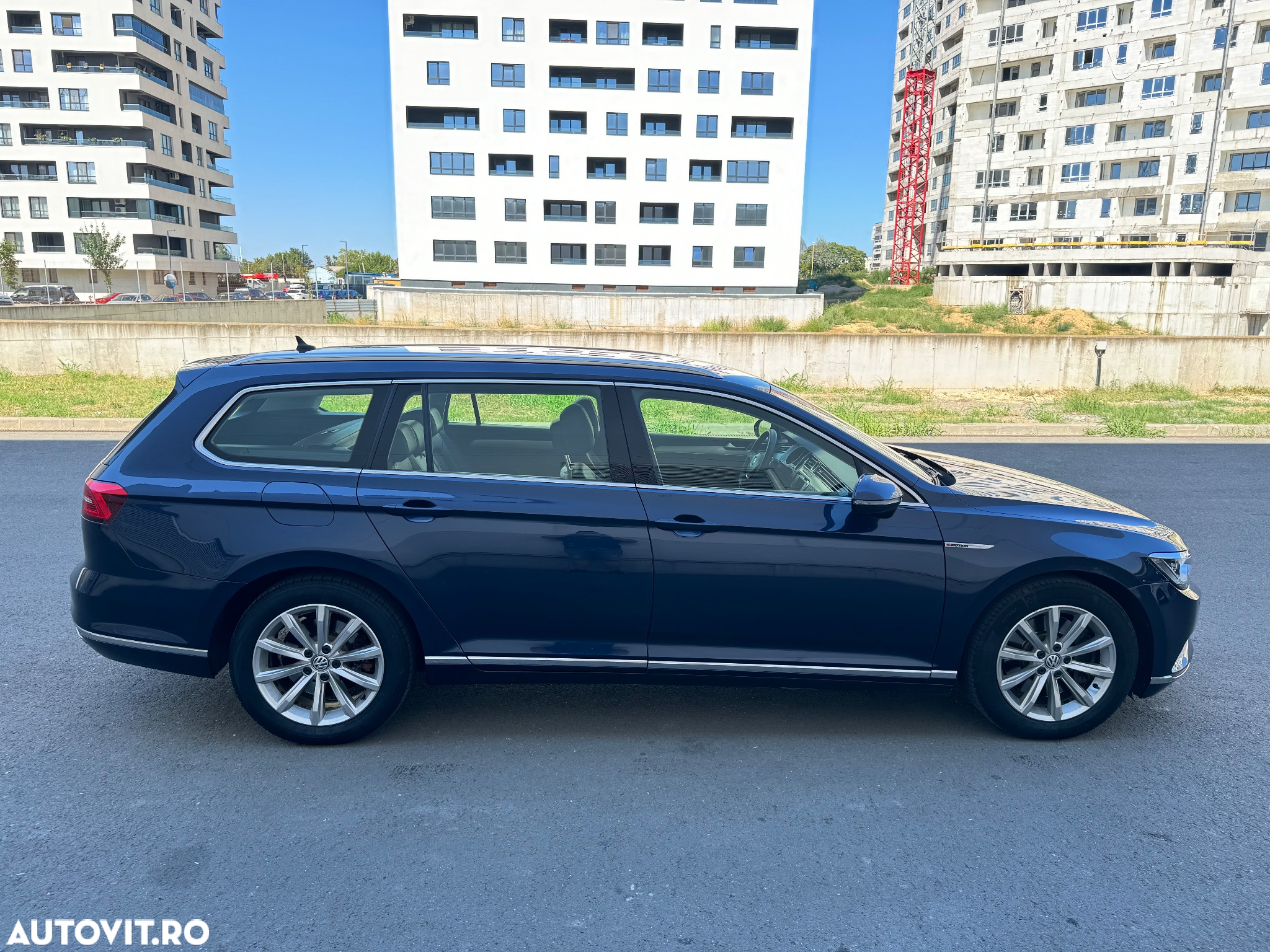 Volkswagen Passat 2.0 TDI DSG 4Motion Highline - 12